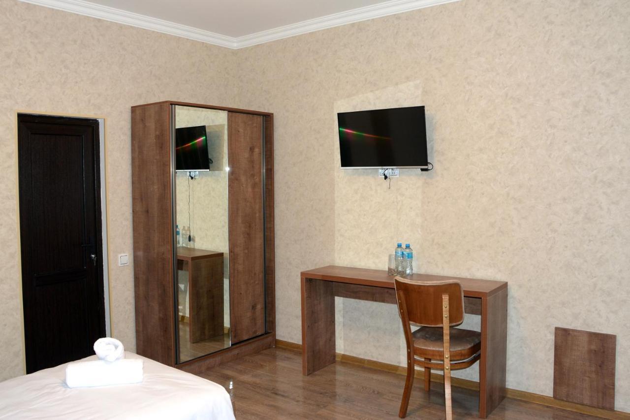 Tulpan Hotel Sheki Exterior photo
